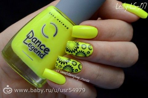 Маникюр с печатями фото Маникюр с печатями фото