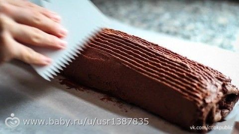 Шоколадно-банановый рулет