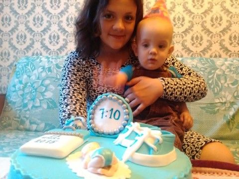 Любите своих детей и поверьте, они это чувствуют даже если не могут вам этого сказать или показать.