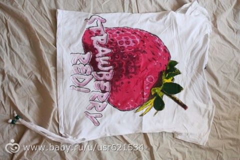 Разобрала шкаф. Куча ненужных вещей..