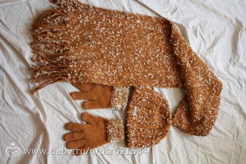 Разобрала шкаф. Куча ненужных вещей..