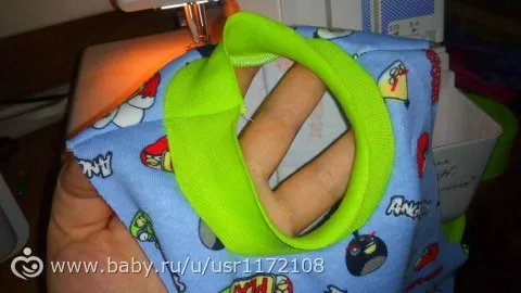МК-обработка срезов на детской маечке.