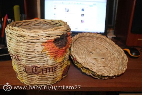Я взрослая тетя, а играю в куклы)))