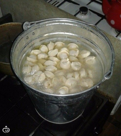 Красиво живет...