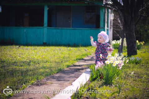 Маленькая дачница. много фото