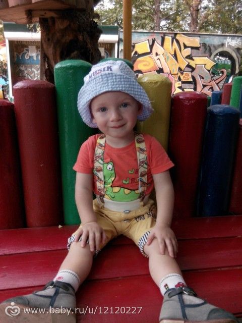 Не всегда идеал, который вы ищете — это девочка, белокурая, с голубыми глазами. Вполне может быть, что это мальчик)