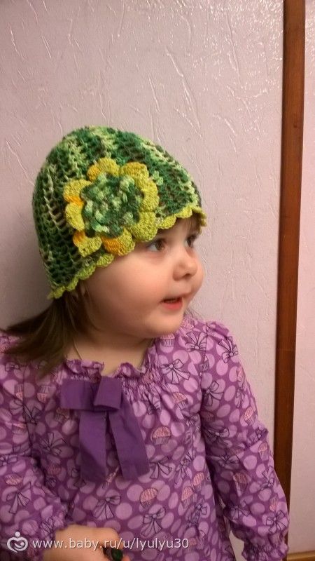 Мои первые шапочки крючком!)
