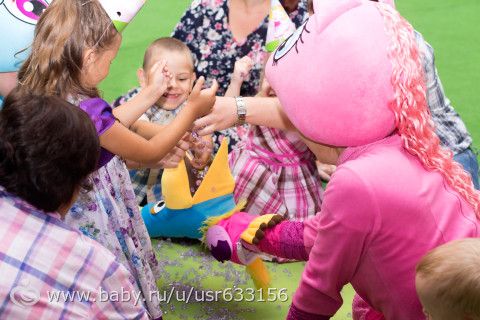 Диашику три годика.