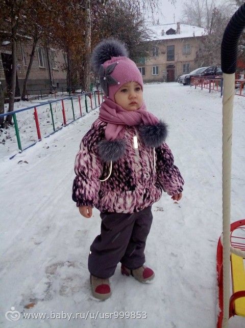 Шапку для девочки и наконец для себя связала шапку. Вязание на заказ.