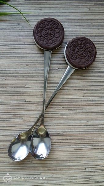 Вкусные ложки, декор кружек, букеты из конфет. Работы за июнь